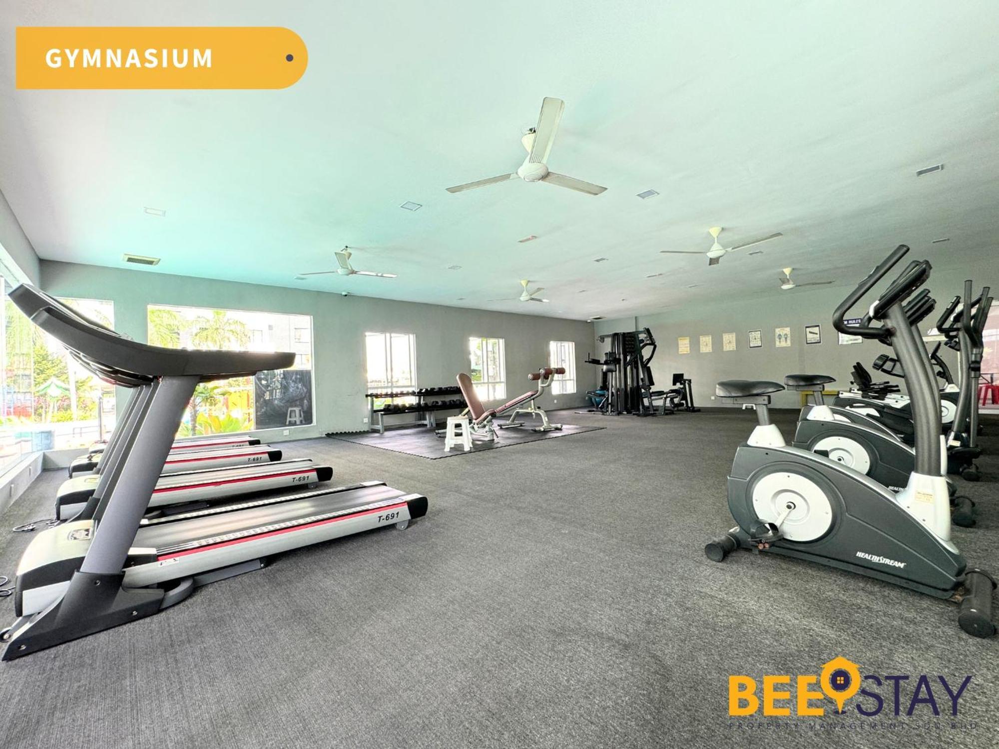 Centre Manhattan Pool View New Unit Pangsapuri