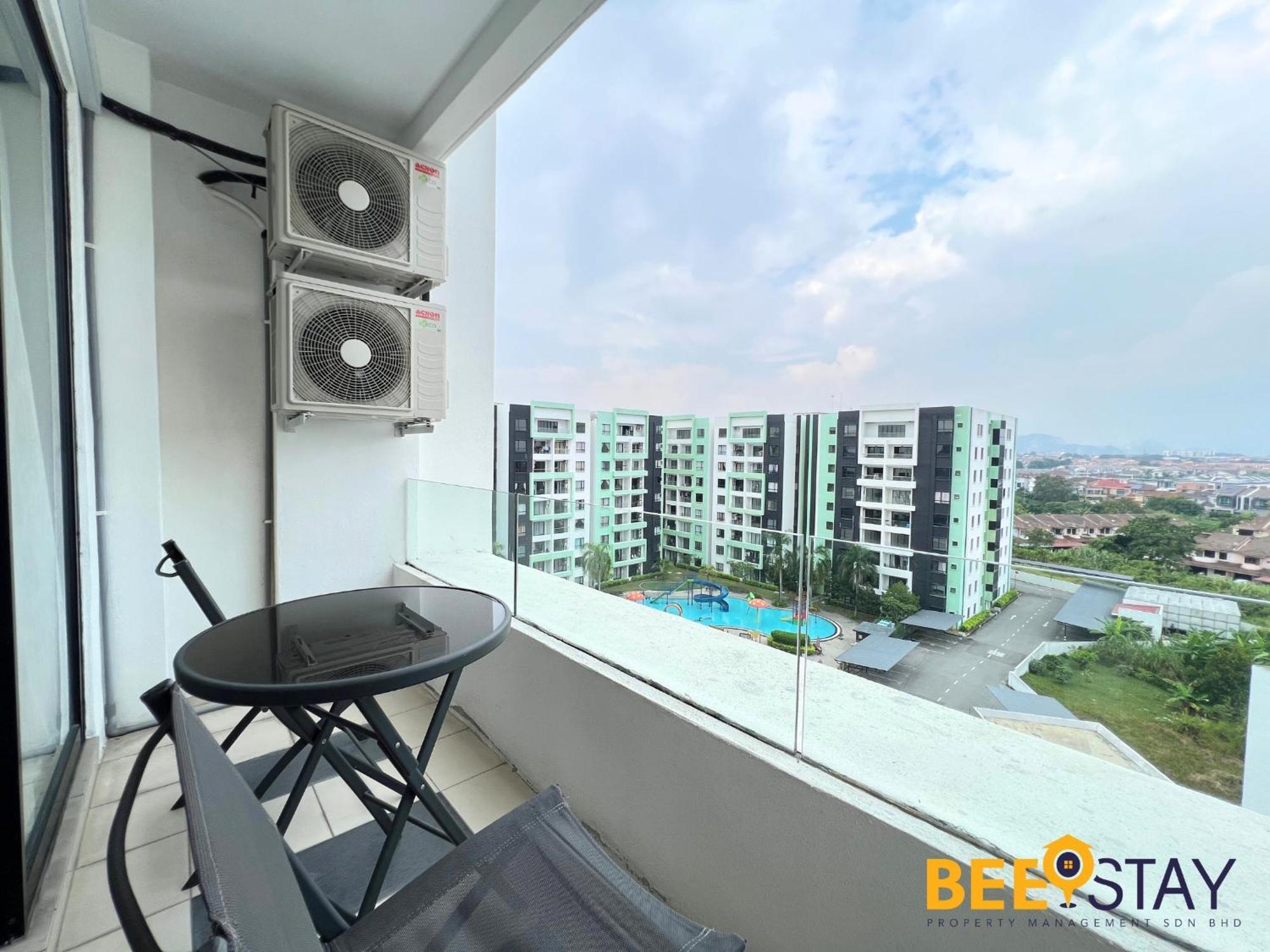 Centre Manhattan Pool View New Unit Ipoh