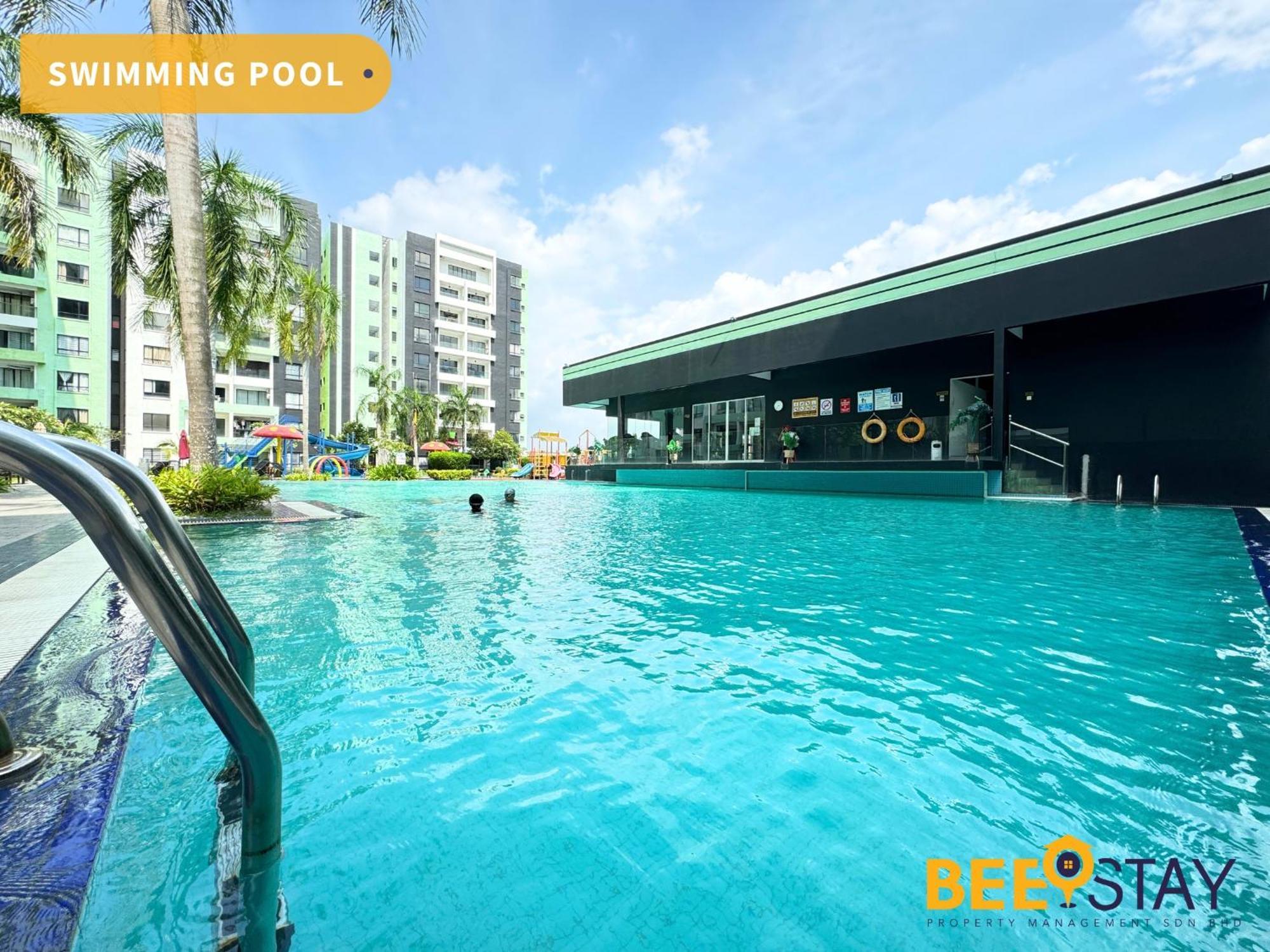 Centre Manhattan Pool View New Unit Ipoh