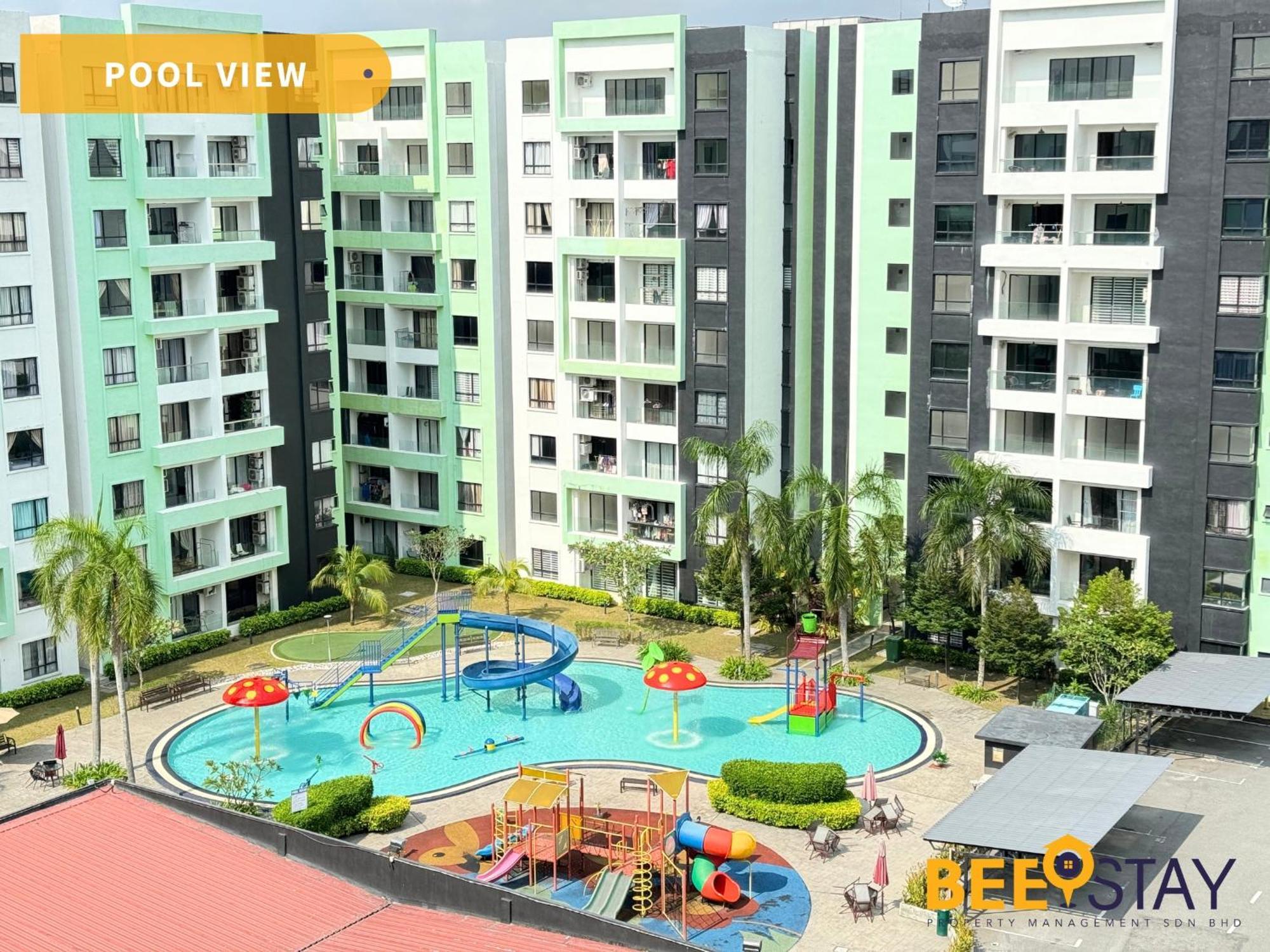Pangsapuri Centre Manhattan Pool View New Unit